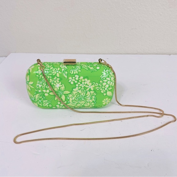 Lily Pulitzer Hard She’ll Limeade It’s A Spring Thing Clutch 7” x 4” x 2” - Picture 1 of 8